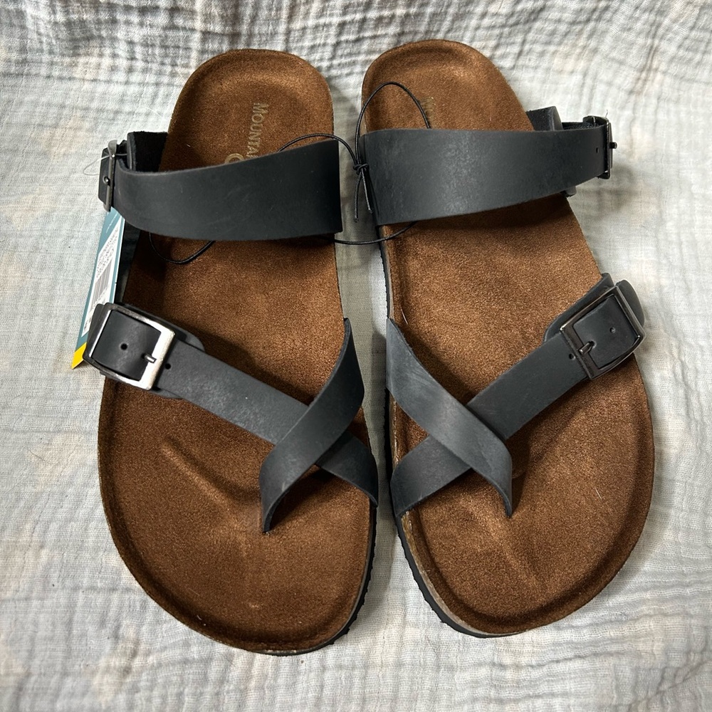 Mountain Sole Black Leather Sandals